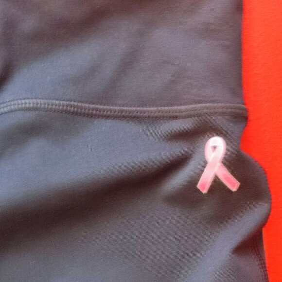 Under Armour She's A Fighter support cancer high rise cropped leggings women's - Picture 6 of 7